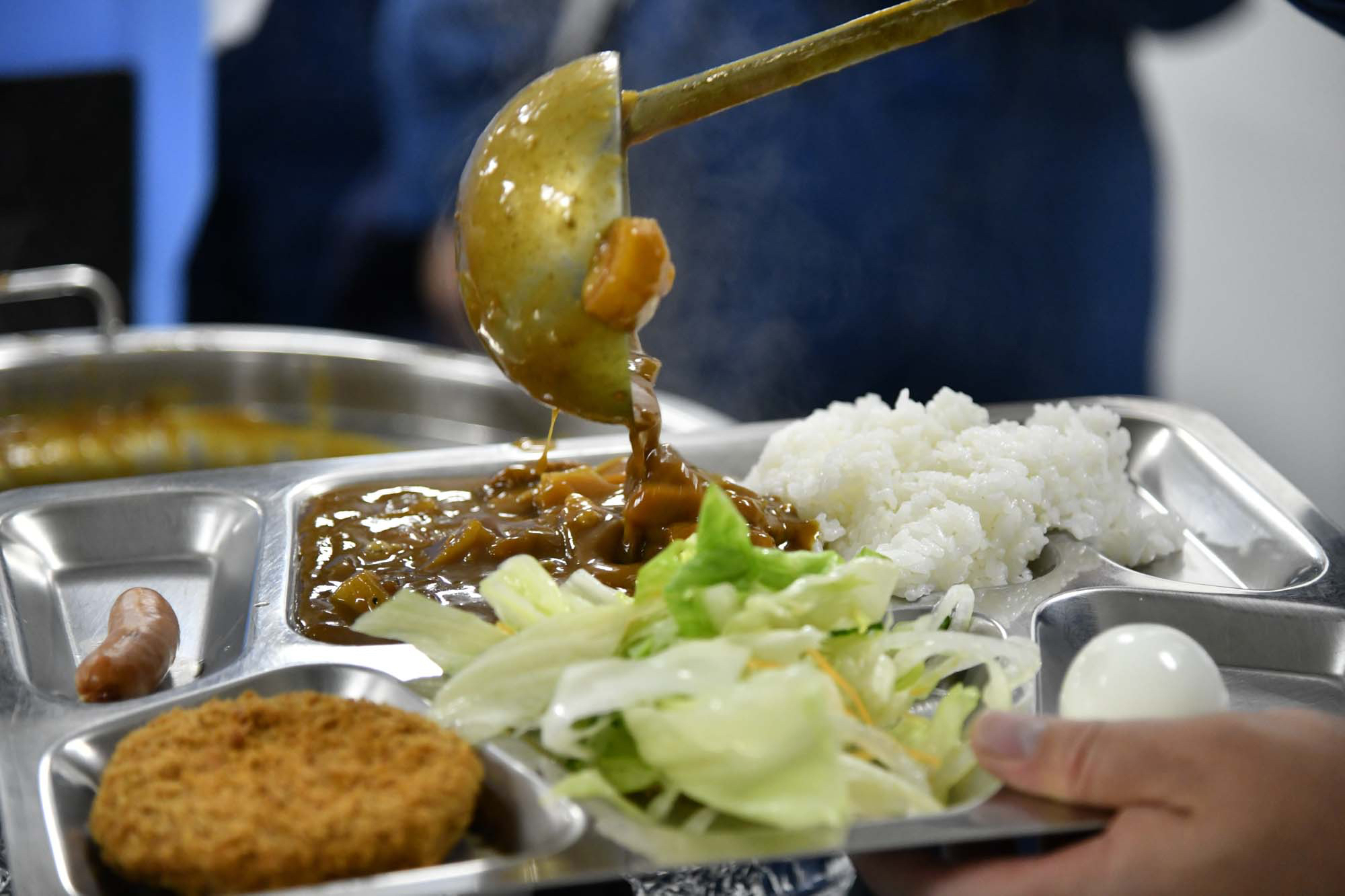 呉と自衛隊、そしてカレーの深い関係とは?